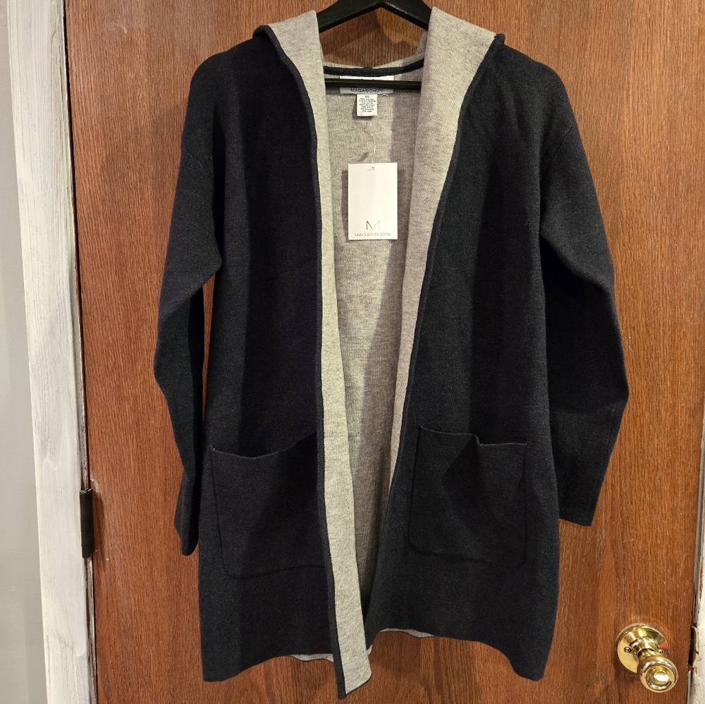 NEW Magaschoni Gray Knit Cardigan